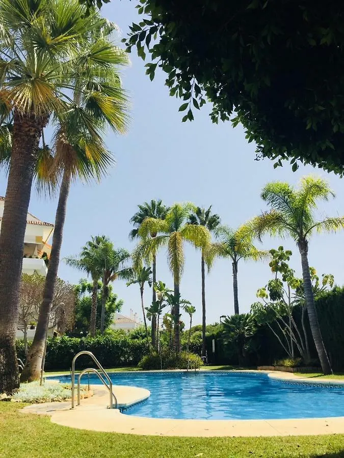 Duplex Vistas Al Golf Guadalmina Marbella Apartment