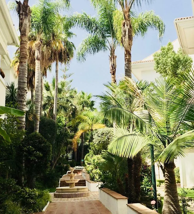 Duplex Vistas Al Golf Guadalmina Marbella Apartment